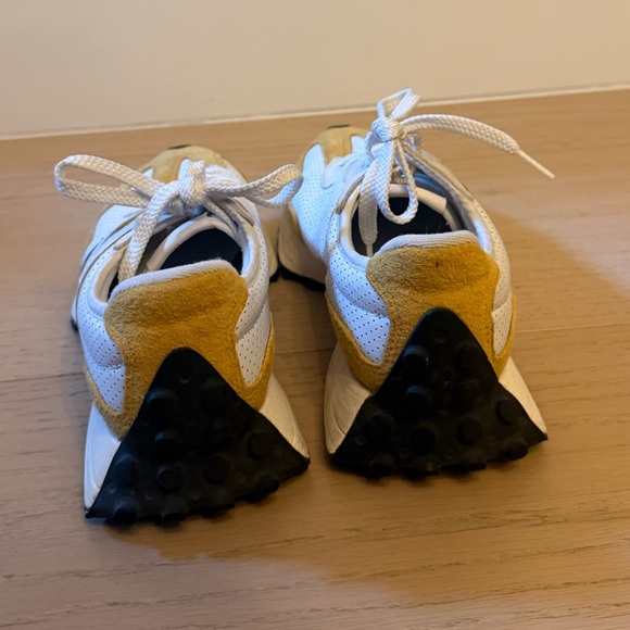 New Balance 327 Yellow Primary Pack - Picture 6 of 7